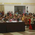 bupati-siak-menghadiri-rapat-koordinasi-gubernur-dengan-bupatiwalikota-se-prov-riau-640x427
